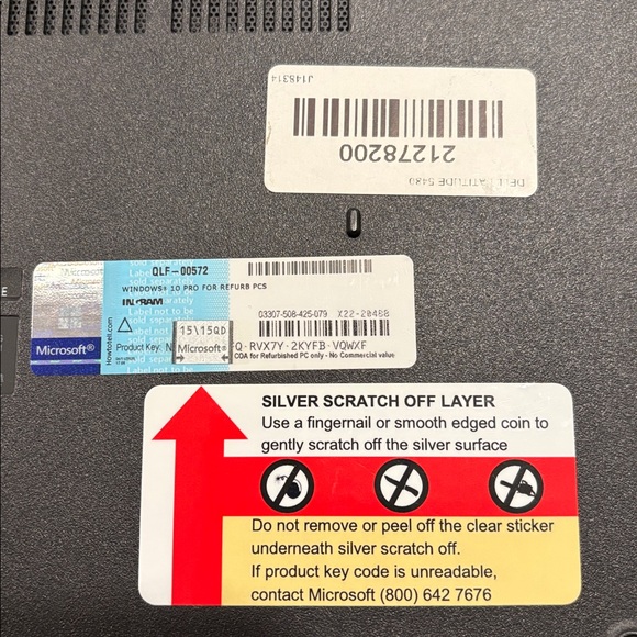 Laptop Latitude 5480 in Metallic Black With Plug and Kate Spade Carry Case